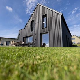 EFH Dach und Fassade Eternit